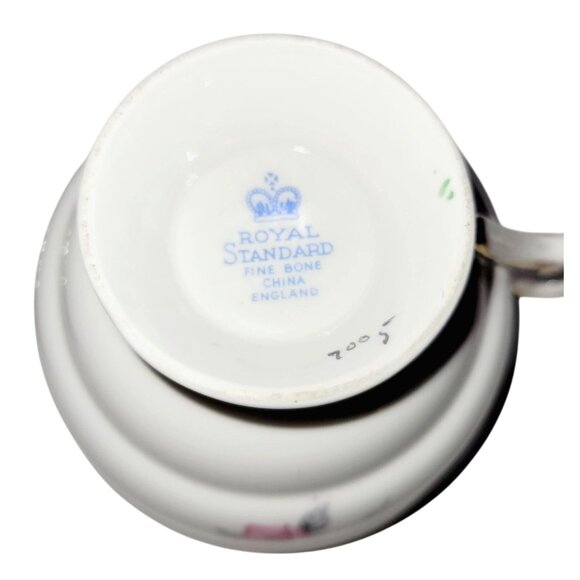 Royal Standard Teacup and Saucer Hand Painted Roses Gold Trim Bone China England - Picture 6 of 10